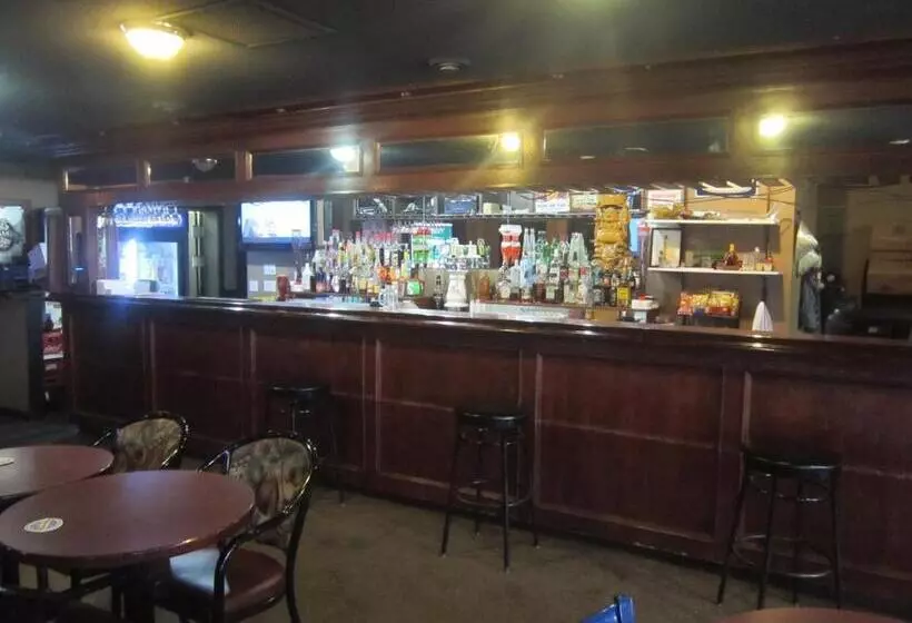 מוטל Battlefords Inn