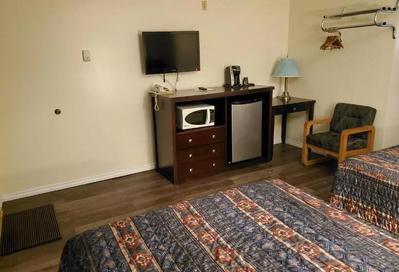 מוטל Battlefords Inn