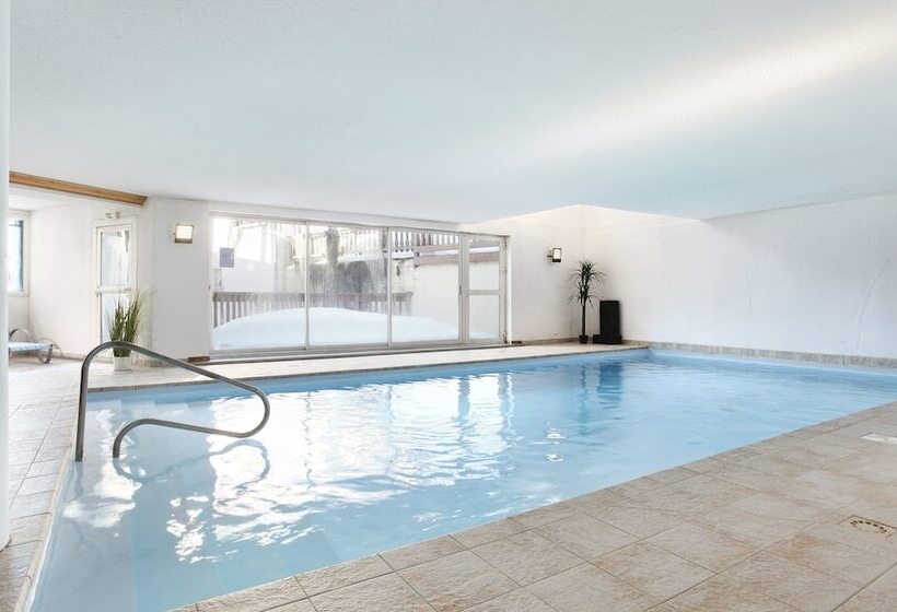 住所 Résidence Odalys Le Village