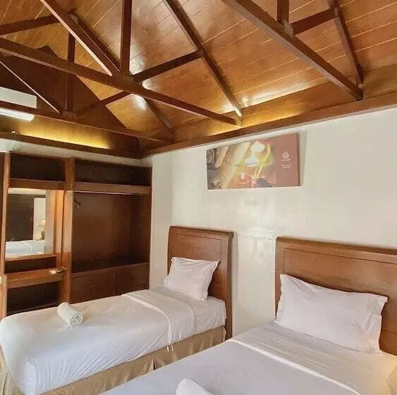 Chrome Hotel & Resort Solo