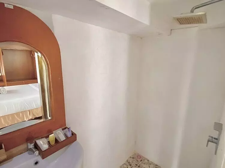 Chrome Hotel & Resort Solo