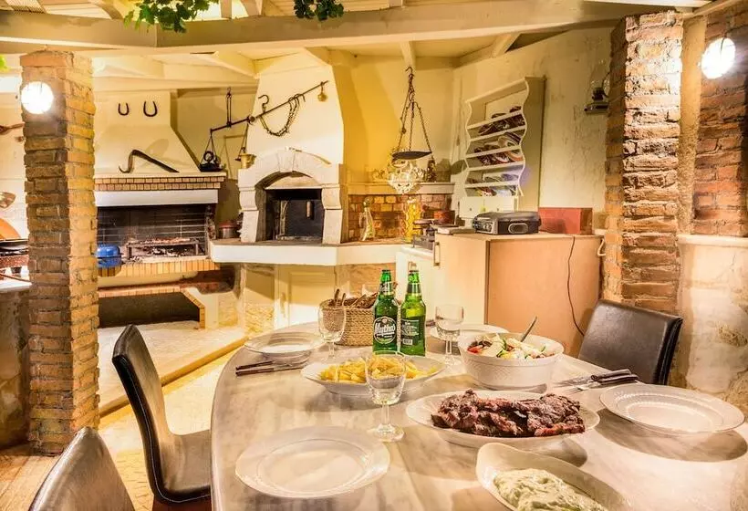 Villa Kokalis Resort