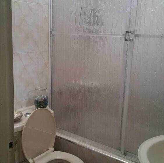 تختخواب و صبحانه Victoria S Place