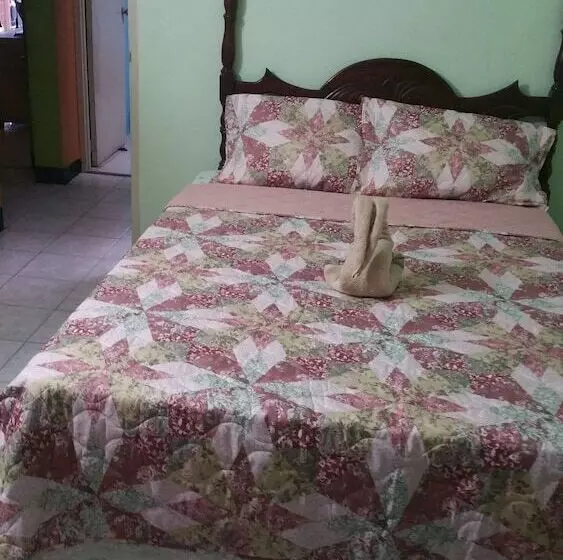 تختخواب و صبحانه Victoria S Place