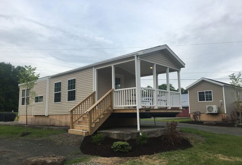 Equestrian House  Clydesdale Cottage