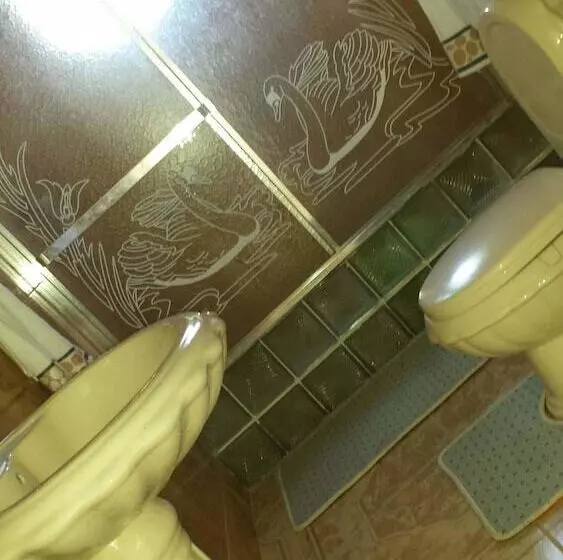 هتل Bamboo Breeze Inn