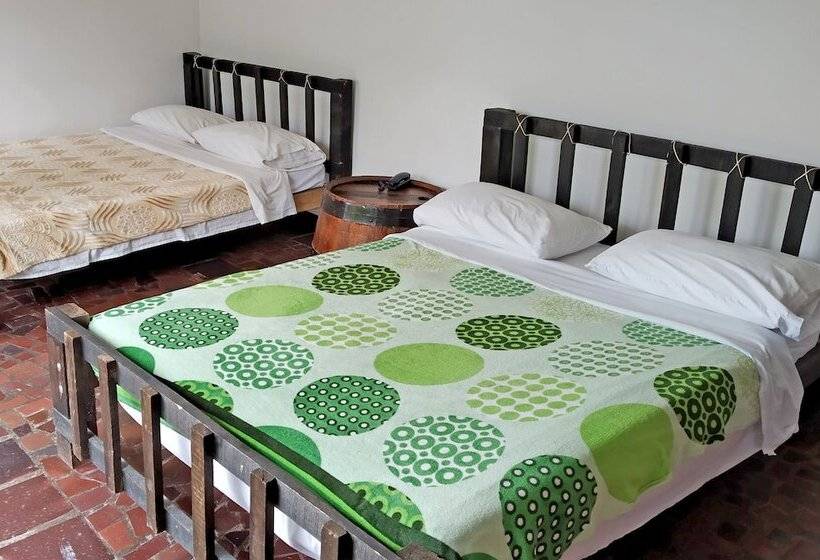 هتل El Arca De Noe Cali Cristo Rey