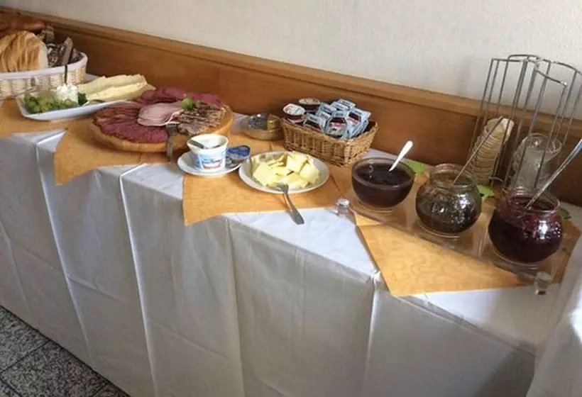 Hotelli Gasthaus Zum Bären
