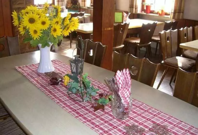 Hotelli Gasthaus Zum Bären