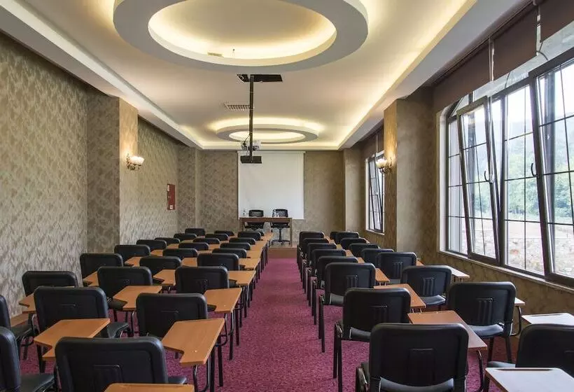 ホテル Kazdagi Termal Resort & Spa