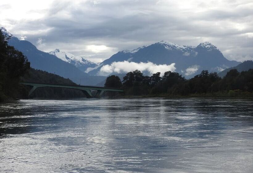 هتل La Casona Puelo Lodge