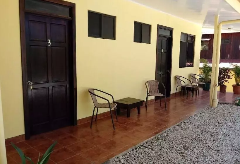 Hotelli La Jungla