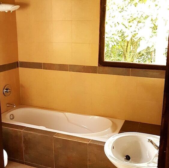 호텔 La Penal Amazon Lodge