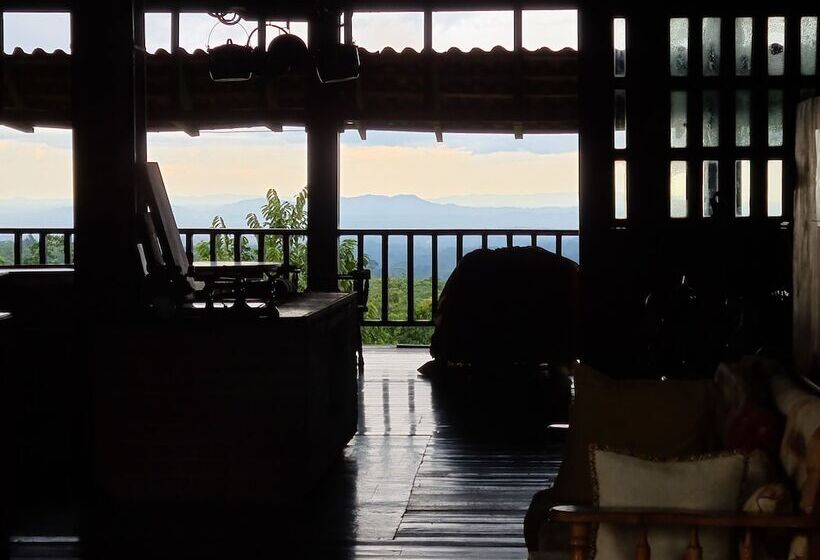 בית מלון כפרי Los Gallitos Eco Lodge