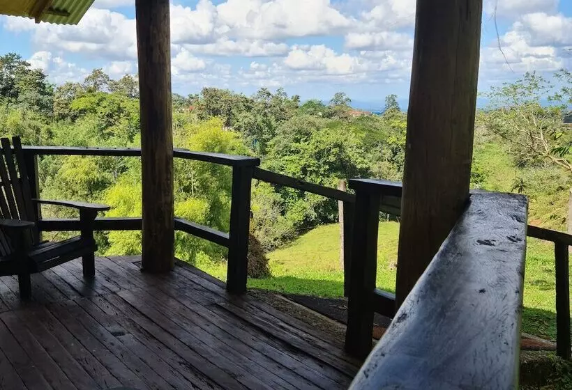 Hotelli Los Gallitos Eco Lodge