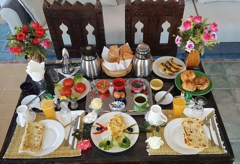 Hotelli New Mars Dades