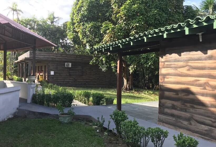 فندق O Jungle Spa E