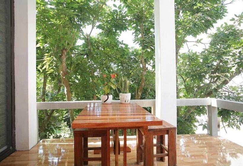 هتل Phong Nha Mountain House