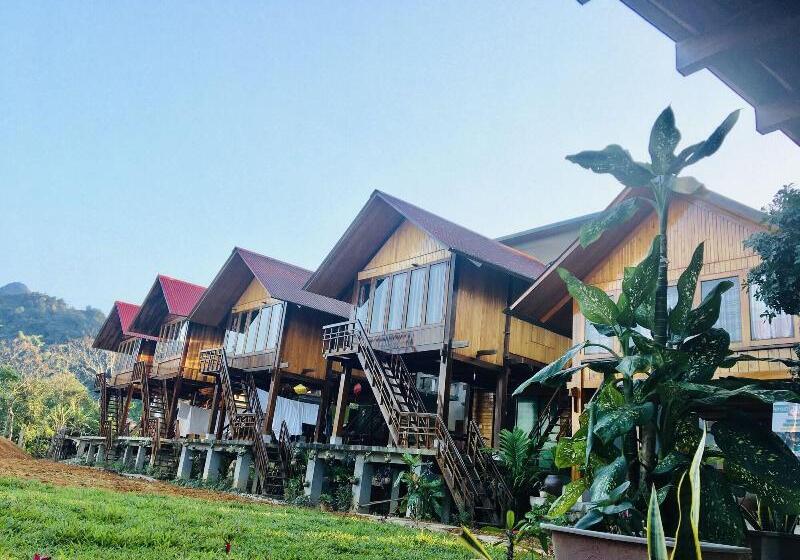 هتل Phong Nha Mountain House