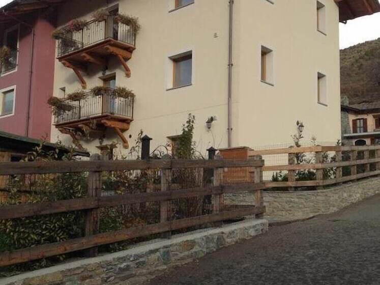 هتل روستایی Agriturismo Gli Elfi