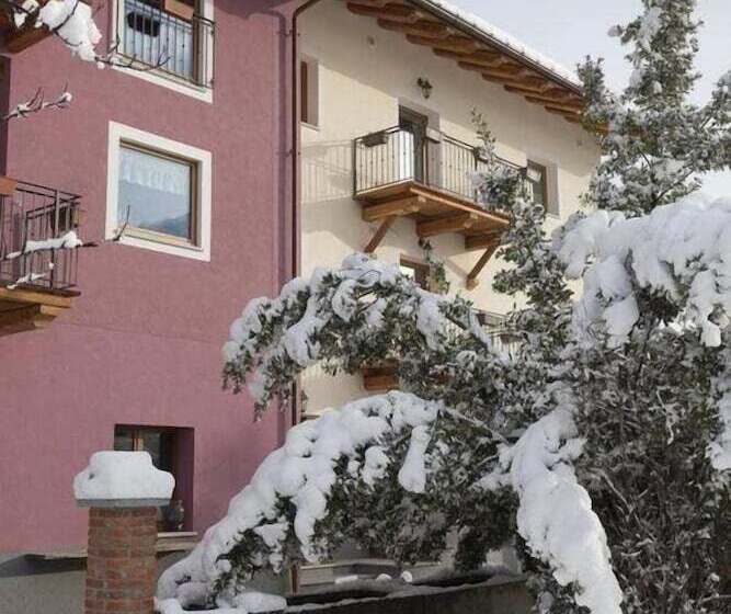 هتل روستایی Agriturismo Gli Elfi