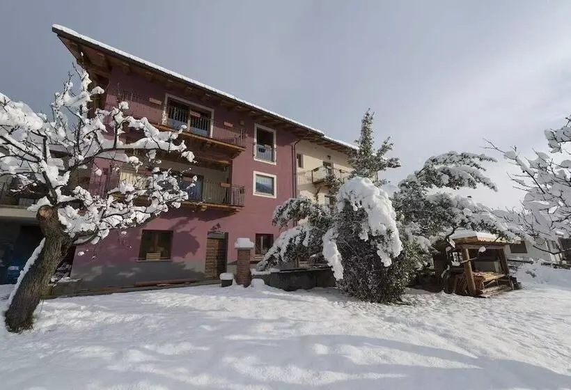 هتل روستایی Agriturismo Gli Elfi
