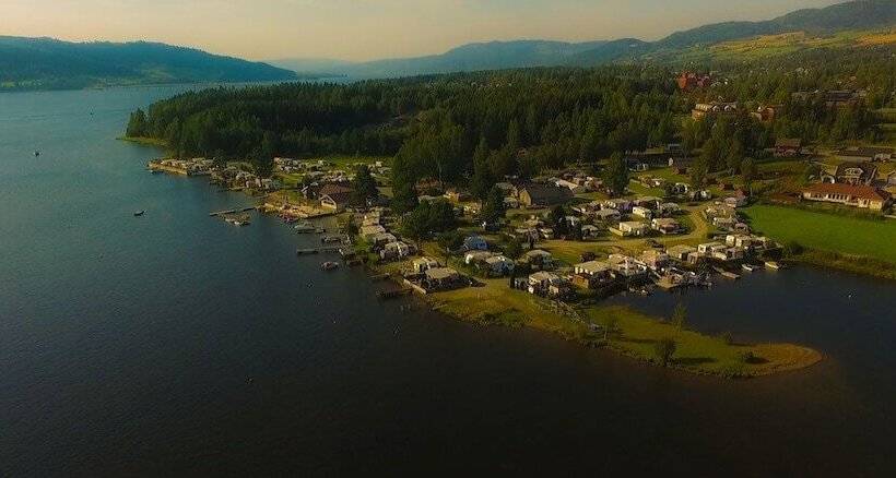 בית מלון כפרי Steinvik Camping