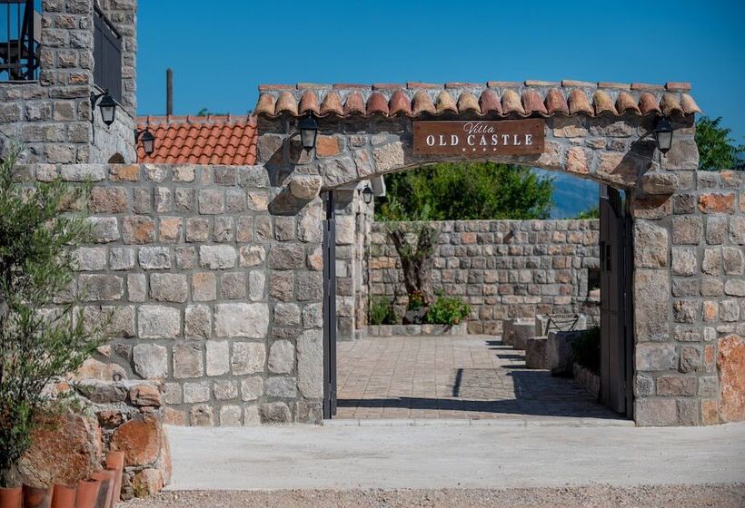 هتل Villa Old Castle