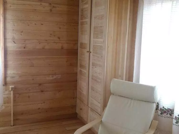 Majatalo Sakin Vadi Winehouse