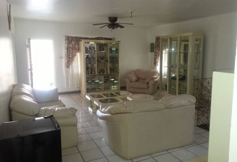 פנסיון Sweets Guest House