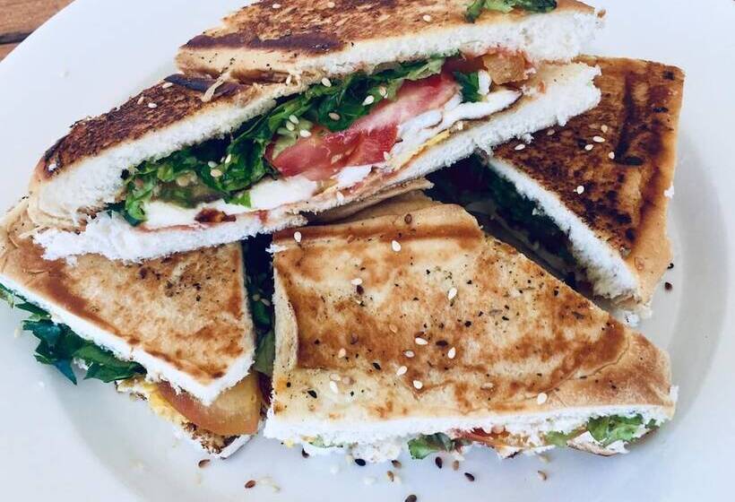 ユースホステル Zion Beach House Adults Only