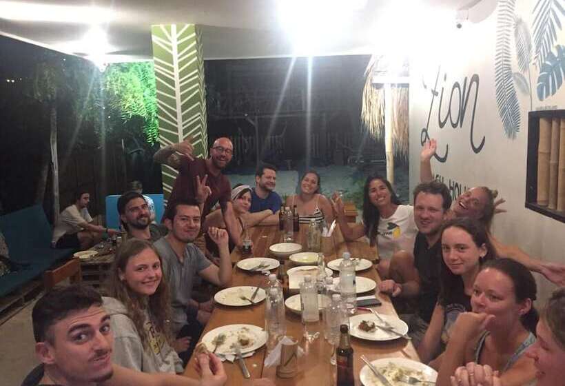 ユースホステル Zion Beach House Adults Only