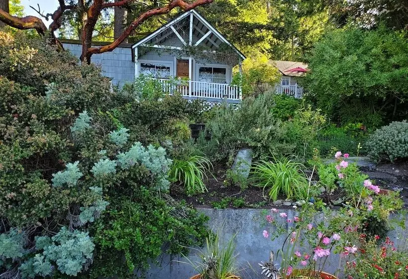 Bay Cottage