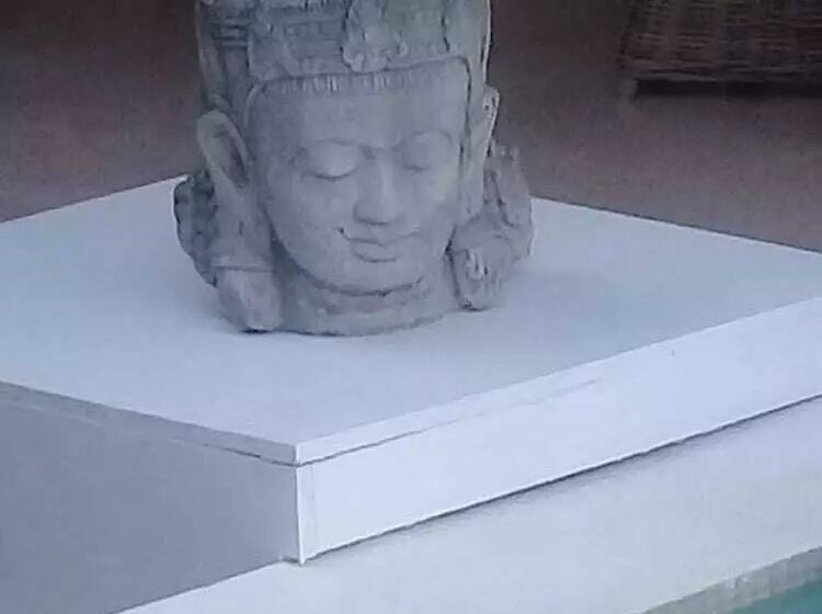 تختخواب و صبحانه Sombré Di Kabana
