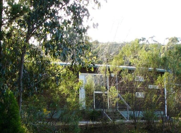 Hobart Bush Cabins