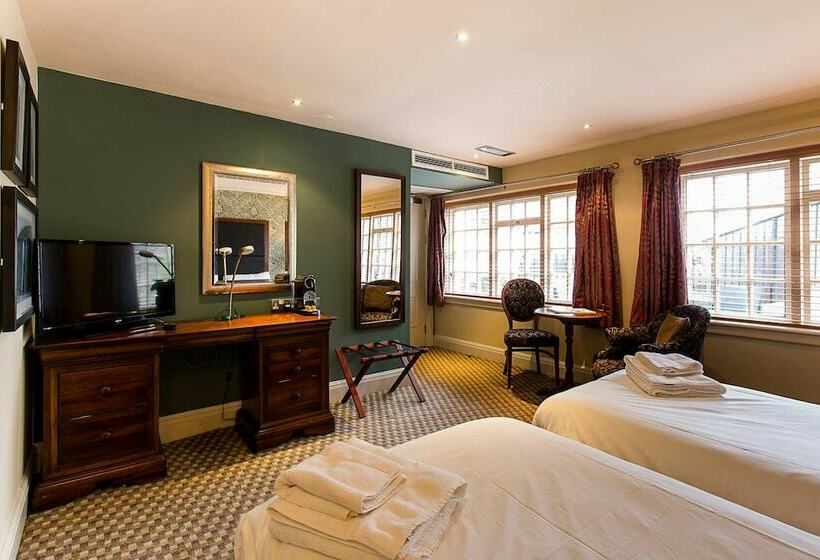 客栈  The Maltsters Arms