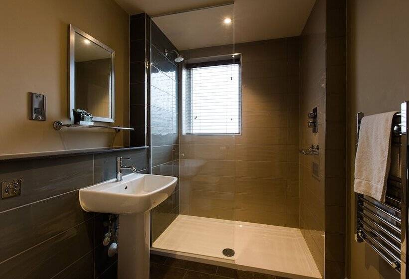 客栈  The Maltsters Arms