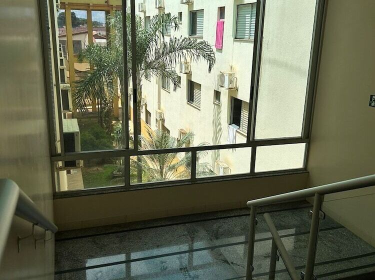 Отель Aldeias Palace