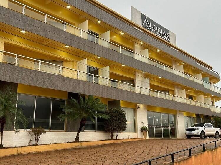 Отель Aldeias Palace