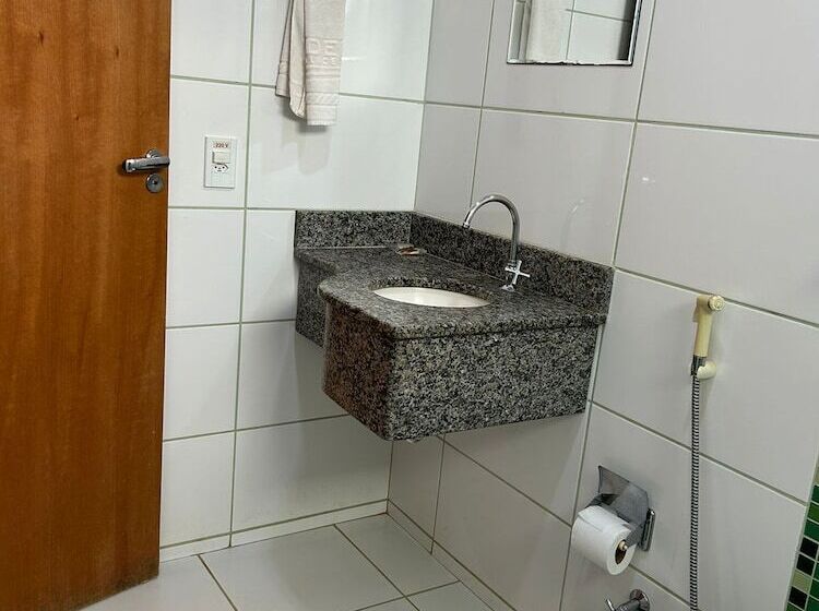 Отель Aldeias Palace