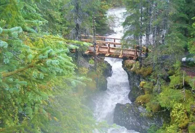 Hotelli Carriage House Accommodations