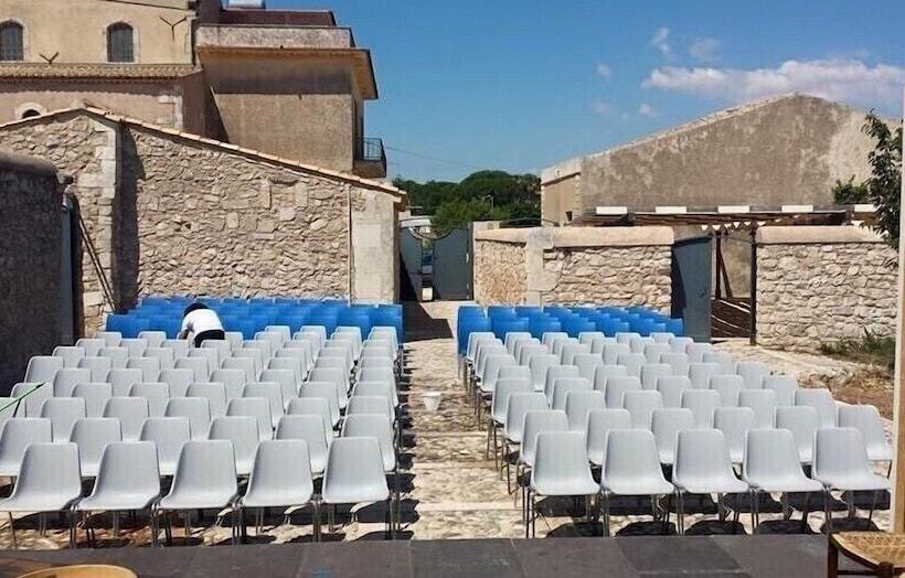 فندق Eremo Madonna Delle Grazie