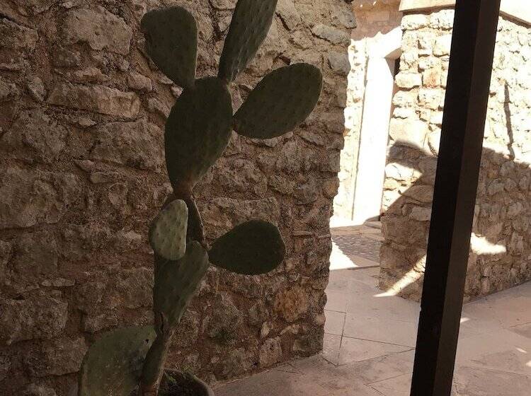 فندق Eremo Madonna Delle Grazie