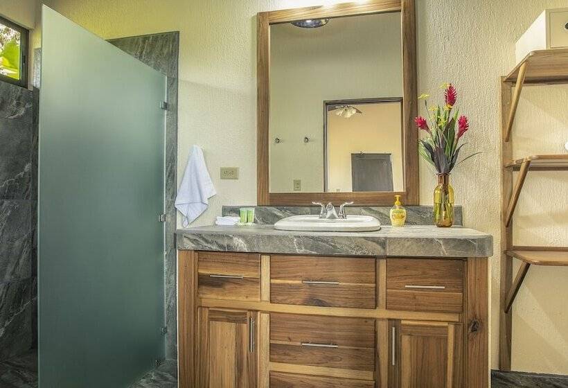 בית מלון כפרי La Finca Lodge