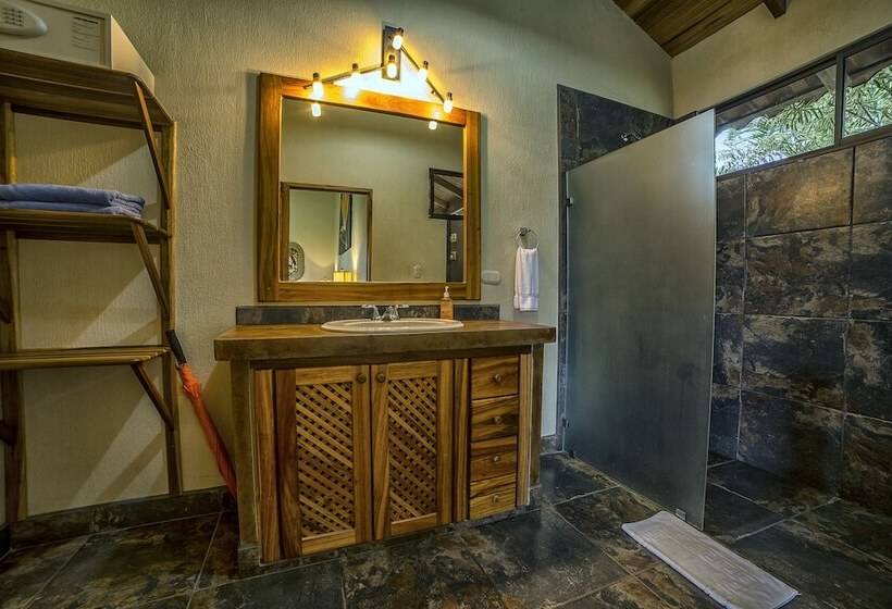 בית מלון כפרי La Finca Lodge