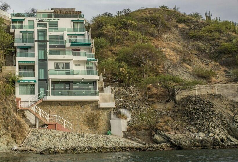 فندق Large Beach