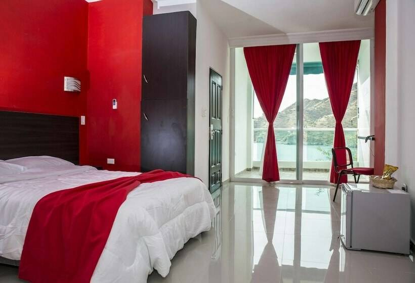 فندق Large Beach