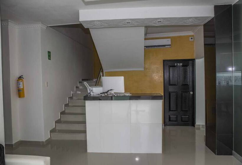 فندق Large Beach