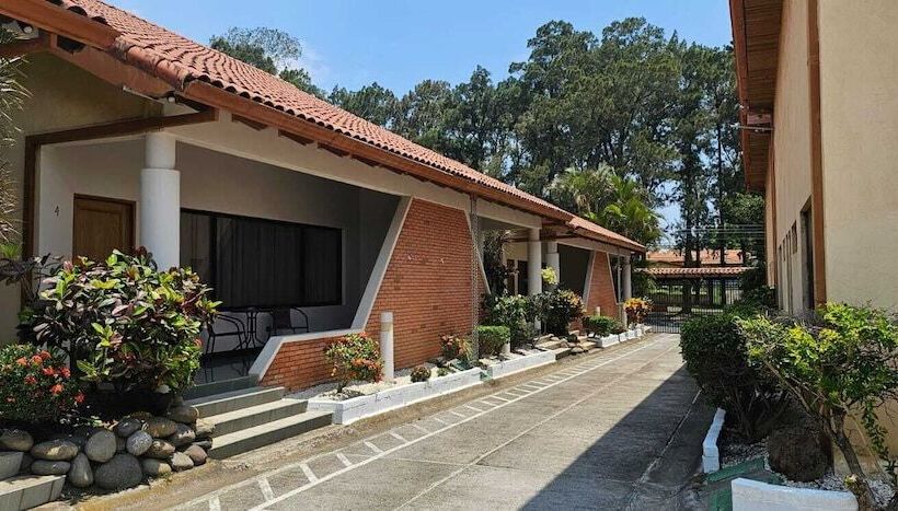 酒店 Resort Obelisco