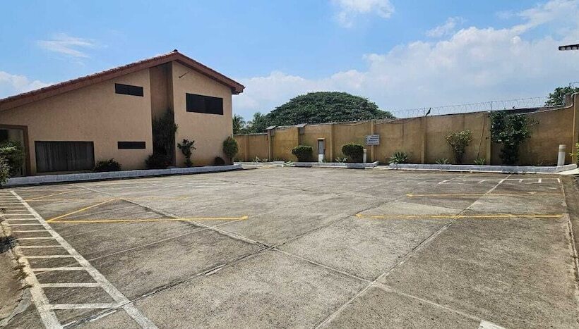 酒店 Resort Obelisco